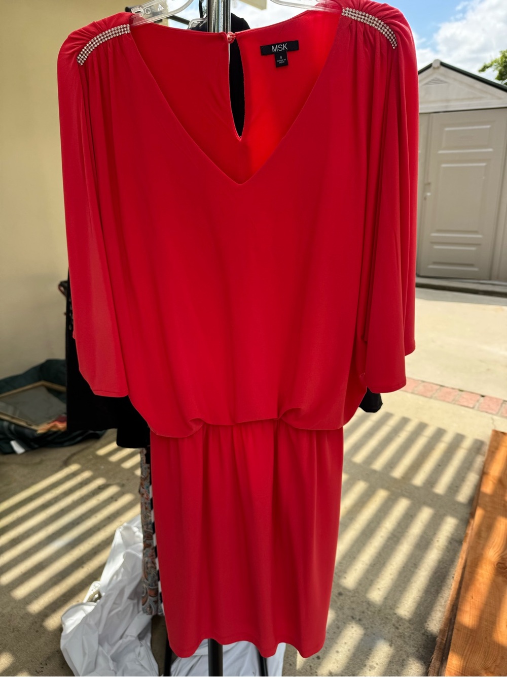 MSK Vibrant Red V-Neck Blouson Midi Dress with Shoulder Accents